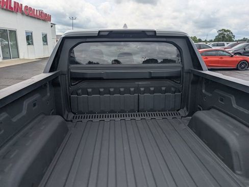 New 2026 GMC Sierra EV Elevation w/ Premium Package AWD/4WD image 9