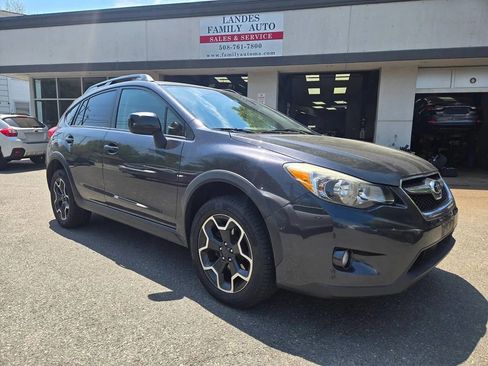 Used 2014 Subaru Crosstrek 2.0i Limited AWD/4WD image 1