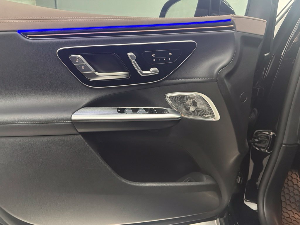 Used 2023 Mercedes-Benz EQE 350+ SUV image 15