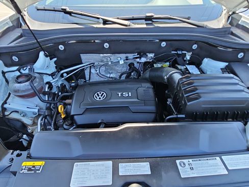 Used 2020 Volkswagen Atlas Cross Sport SE AWD/4WD image 30