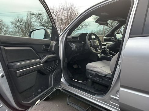 Used 2025 Toyota Tacoma SR5 image 2