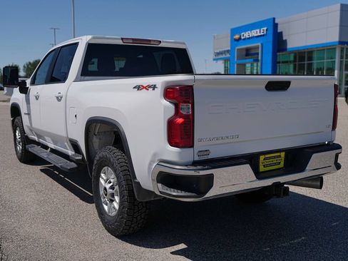 Used 2025 Chevrolet Silverado 2500 LT w/ Convenience Package AWD/4WD image 8
