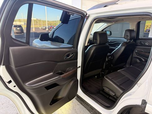 Used 2020 GMC Acadia Denali w/ LPO, Cargo Package AWD/4WD image 20