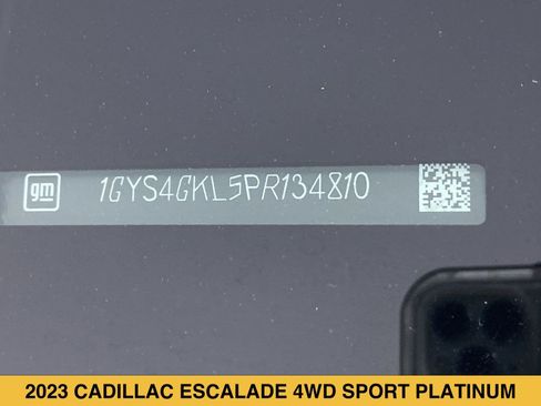 Certified 2023 Cadillac Escalade Sport Platinum w/ LPO, ONYX Package AWD/4WD image 17
