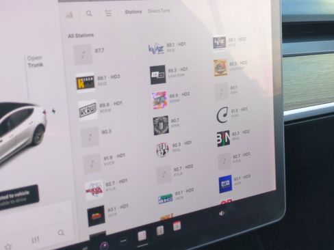 Used 2021 Tesla Model 3 Long Range image 13