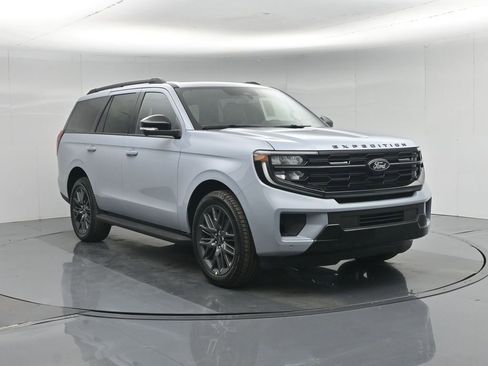 New 2026 Ford Expedition Platinum w/ Stealth Appearance Package AWD/4WD image 59