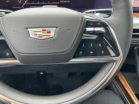 Certified 2026 Cadillac Escalade Platinum Sport w/ LPO, Floor Liner Package AWD/4WD image 3