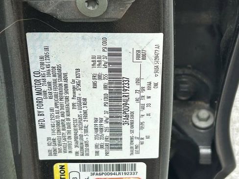 Used 2020 Ford Fusion Titanium AWD/4WD image 32