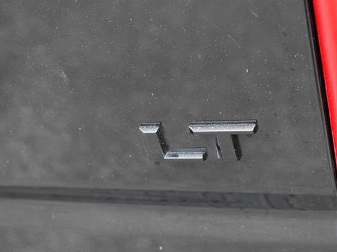 Certified 2022 Chevrolet Silverado 1500 LT AWD/4WD image 15