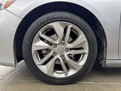 Used 2020 Honda Accord LX image 4