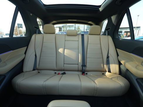 New 2026 Mercedes-Benz GLE 580 4MATIC image 37