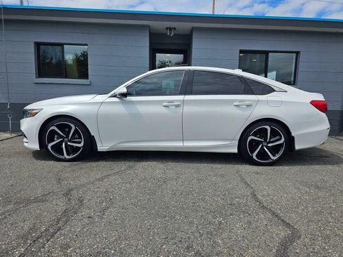 Used 2019 Honda Accord Sport image 2
