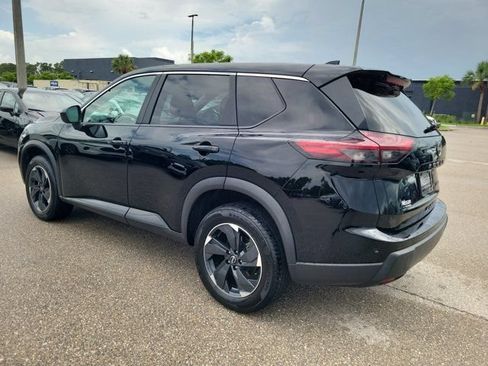 Certified 2024 Nissan Rogue SV AWD/4WD image 5