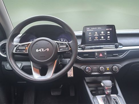 Used 2024 Kia Forte LXS image 13