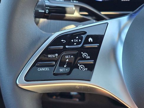 New 2026 Mercedes-Benz EQE 320 4MATIC Sedan image 33