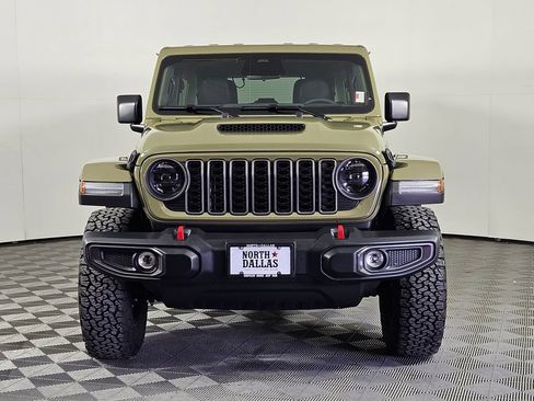 Used 2026 Jeep Wrangler Unlimited Rubicon AWD/4WD image 2