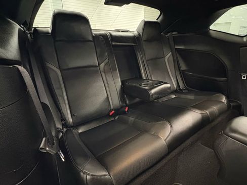 Used 2019 Dodge Challenger SXT w/ Plus Package image 21