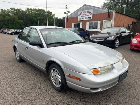 Used 2002 Saturn S-Series SL FWD image 3