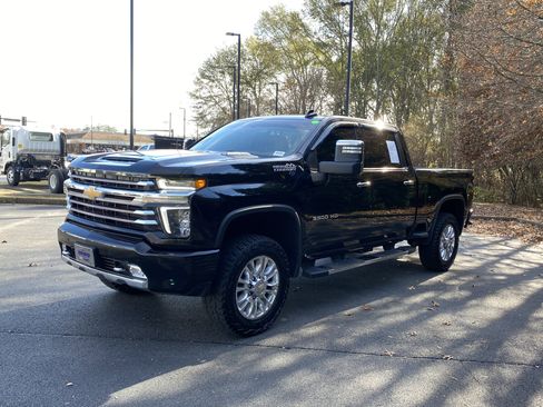 Used 2023 Chevrolet Silverado 3500 High Country image 5