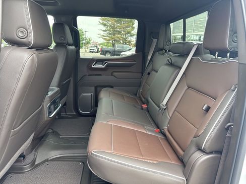 New 2026 GMC Sierra 1500 Denali w/ Denali Reserve Package AWD/4WD image 25