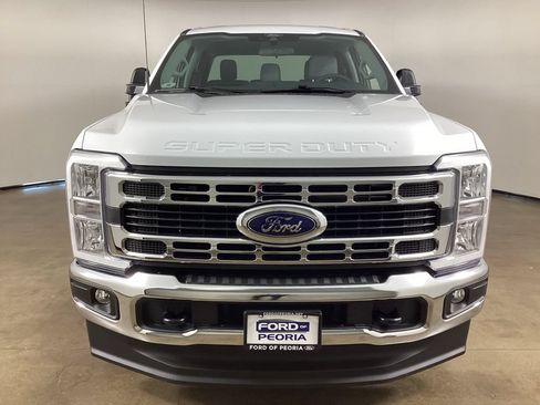 Used 2026 Ford F250 XLT AWD/4WD image 2