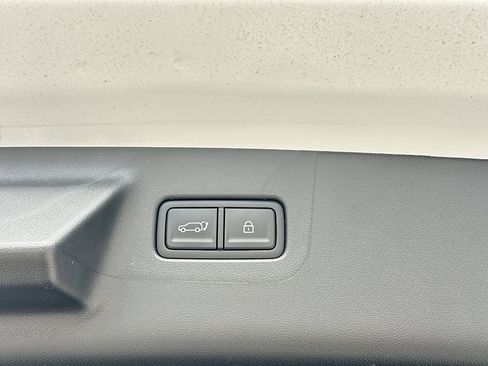 New 2025 Hyundai Santa Fe Limited image 40