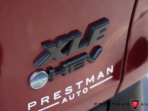 Used 2025 Toyota RAV4 XLE Premium AWD/4WD image 5