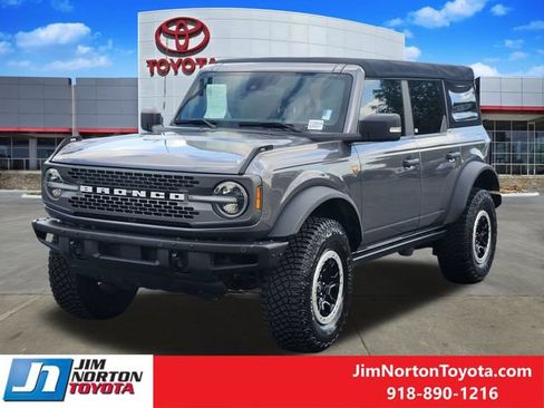 Used 2021 Ford Bronco Badlands AWD/4WD image 4