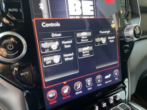 Used 2021 RAM 1500 Big Horn AWD/4WD image 26