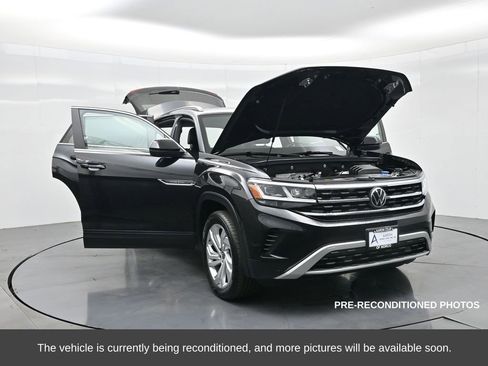 Used 2020 Volkswagen Atlas Cross Sport SEL image 33
