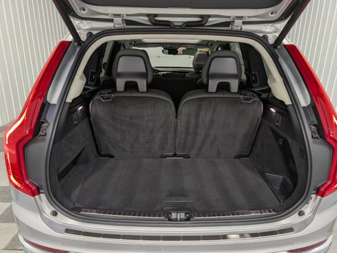 Used 2024 Volvo XC90 B6 Plus w/ Protection Package Premier image 27