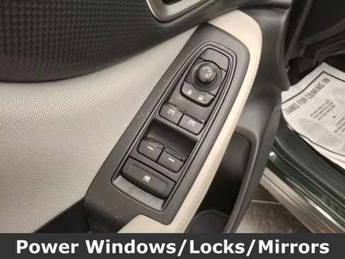 Used 2023 Subaru Forester Premium image 12