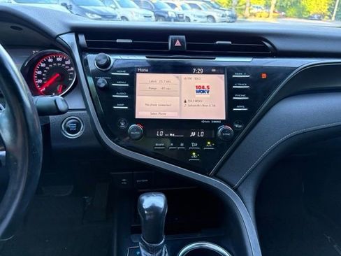 Used 2019 Toyota Camry XSE FWD image 19