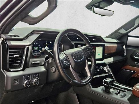 Used 2023 GMC Sierra 1500 Denali Ultimate AWD/4WD image 7