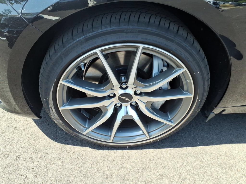 Used 2026 Genesis G70 2.5T Prestige RWD image 9