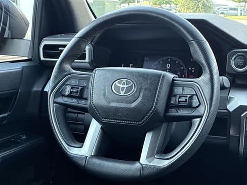 Used 2025 Toyota 4Runner SR5 RWD image 23