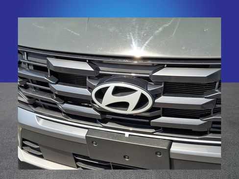 Used 2025 Hyundai Tucson SEL FWD image 4