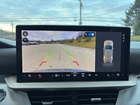 New 2025 Ford Explorer Active w/ Active Comfort Package image 22