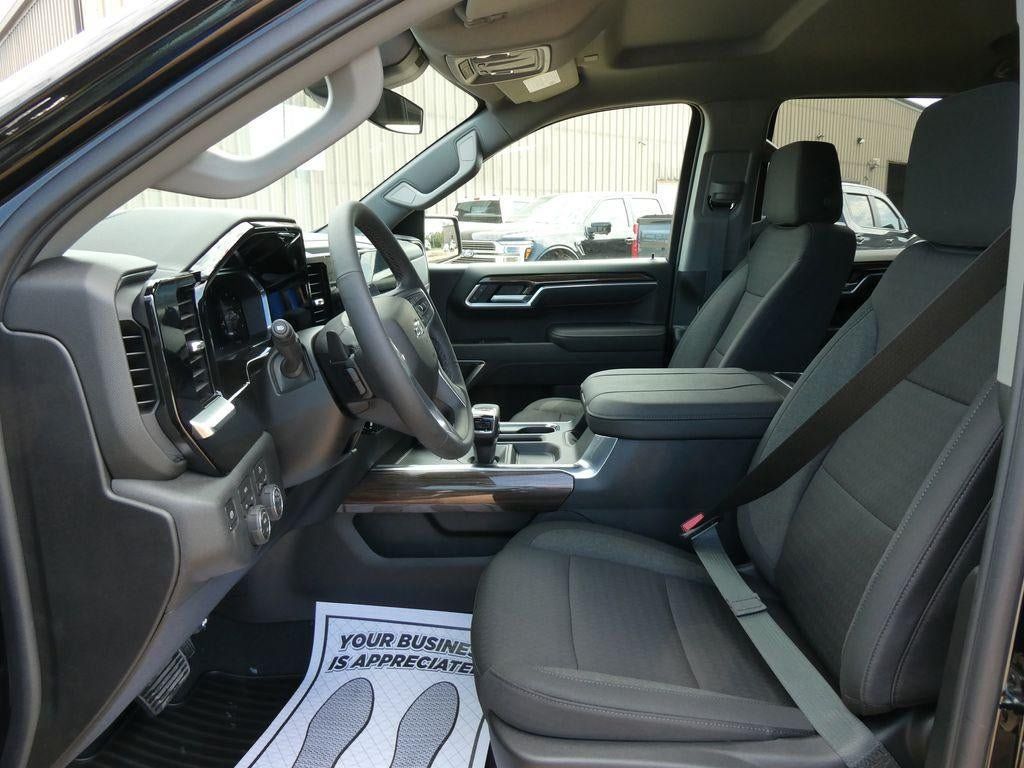 New 2026 Chevrolet Silverado 1500 RST AWD/4WD image 17