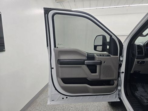 Used 2022 Ford F250 XLT w/ XLT Value Package AWD/4WD image 27