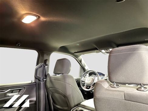 Used 2022 RAM 1500 Big Horn image 30