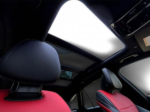 Used 2024 Mercedes-Benz GLC 43 AMG 4MATIC w/ Driver Assistance Package image 26