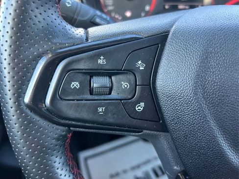 Used 2024 Chevrolet Trax RS w/ Sunroof Package image 29