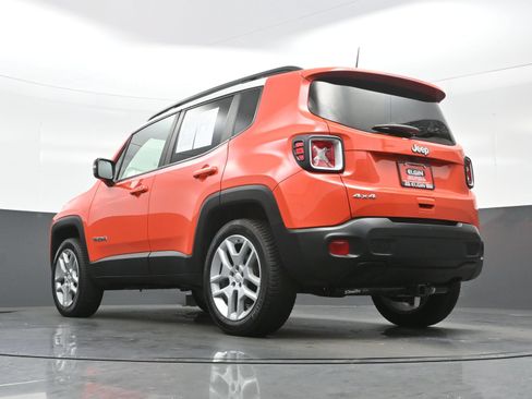 Used 2021 Jeep Renegade Latitude AWD/4WD image 26