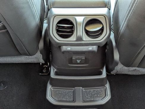 Used 2023 Jeep Wrangler Unlimited Sahara w/ Cold Weather Group AWD/4WD image 18