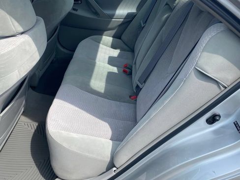 Used 2010 Toyota Camry FWD image 8