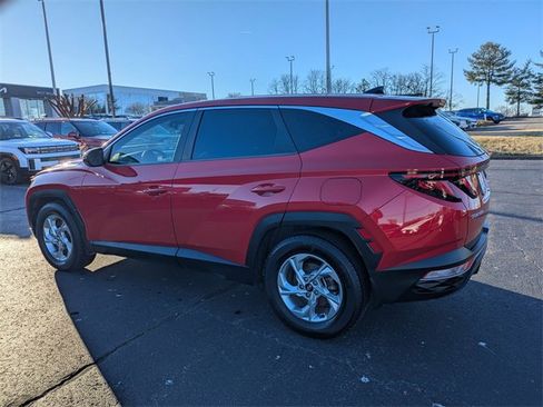 Used 2022 Hyundai Tucson SE image 6