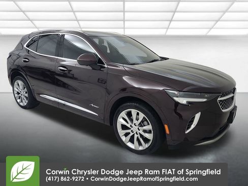 Used 2023 Buick Envision Avenir image 2