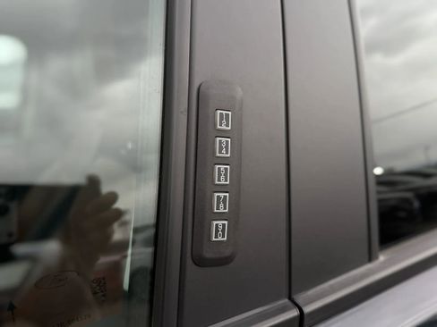 Used 2023 Ford Maverick Lariat image 44