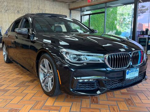 Used 2016 BMW 750i xDrive AWD/4WD image 11